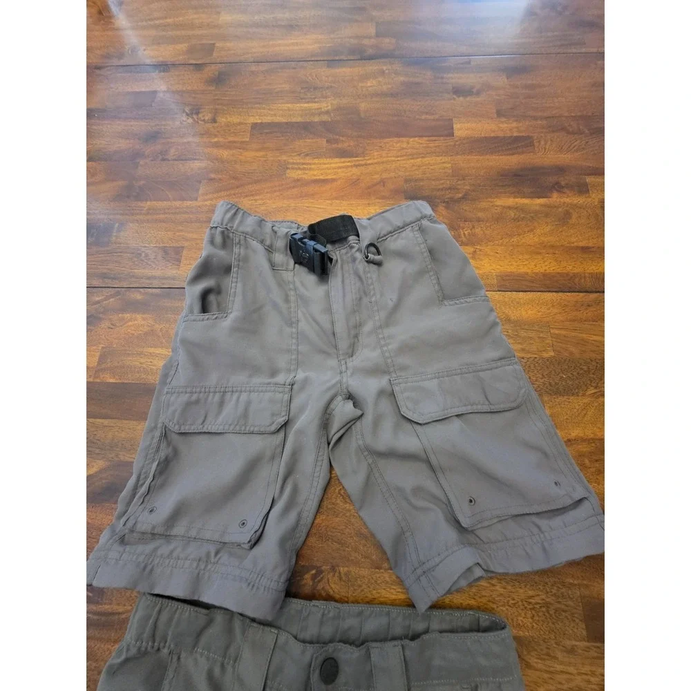 '2' Boy Scouts of America Shorts Size Youth Medium Green.       sku 90